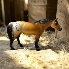 Breyer Stablemates Buckskin