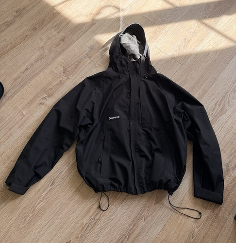 Supreme gore tex jacket size - gore-tex,