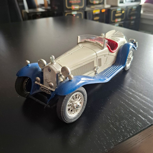 Bburago alfa romeo - bburago, 2300