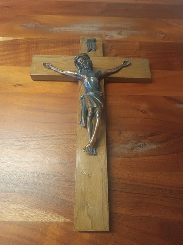 Altes großes holzkreuz braun - großes,
