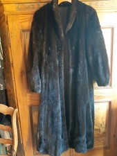 Vintage Nerzmantel mit abnehmbare Kapuze.