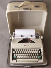 Olympia Monica Schreibmaschine