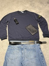 Dunkelblauer Stone Island