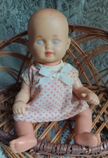 Kleine Schildkröt Babypuppe gemalte Augen 70er J.