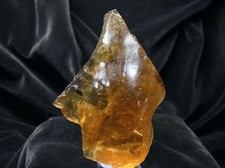 Großer Copal mit Inclusien