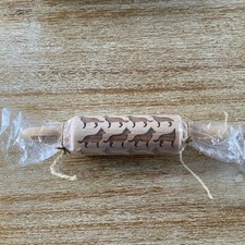 Deutscher Schäferhund Walze Teigrolle mit Hundesilouette von Mood for Wood