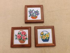 3 Stickbilder mit Holzrahmen