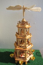 Große Weihnachtspyramide 4-