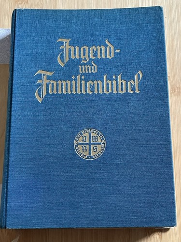 Jugend und familienbibel von - -,