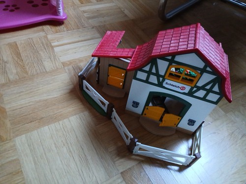 Schleich stall - schleich,