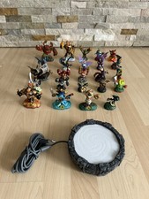 Skylanders 24 Figuren + Portal