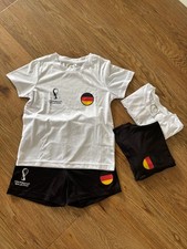 Sportbekleidungsset für Zwillinge in Größe 110-116