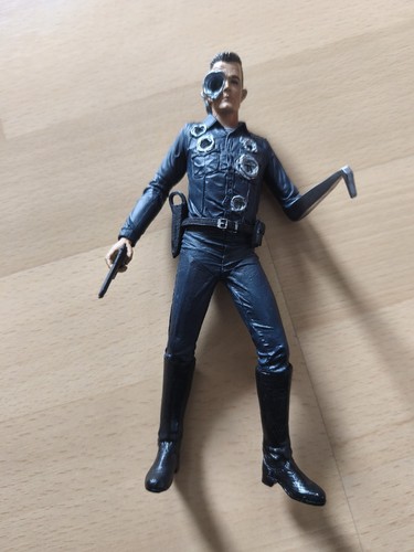 Terminator 1000 action - 2,
