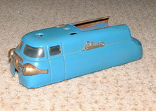 Schuco Varianto Elektro: Blaue Kombi- / Transporter-Karosserie zum Komplettieren