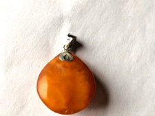 Bernsteinanhänger, groß, mit