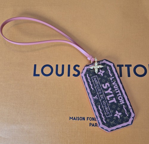 Louis vuitton beachpass the - louis,