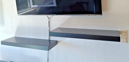Schwebendes wandregal mit - 2x,