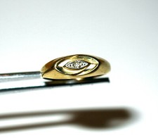 Ring   in 333/- 8 crt