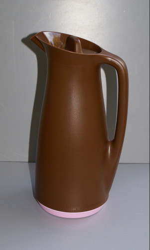 Tupperware thermo tup - "thermo, tup"