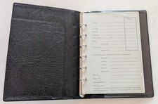 Kleines altes 6-Ringe-Ringbuch