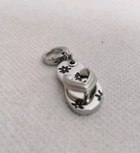 Fossil flip flop charm - flip-flop,