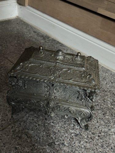 Verzierte schmuckschatulle - schmuckschatulle, im