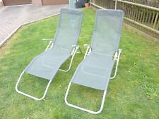 Saunaliegen klappbar 2 Stück hellgrau ,  die Liegen wurden noch nie benutzt !