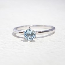 Natürlicher Aquamarin