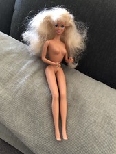 Mattel Vintage Barbie mit üppigen,blonden Haaren, gold Ohrstecker/Ring,1966/76 !