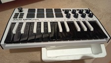 AKAI MPK MINI PROFESSIONAL