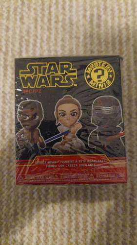Star wars mystery figure - star,