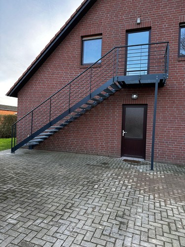 Stahlwangentreppe metal - stahlwangentreppe,