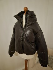 *Neu mit Etikett* Glänzende