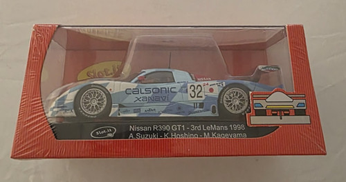 Slot car nissan r390 - car,