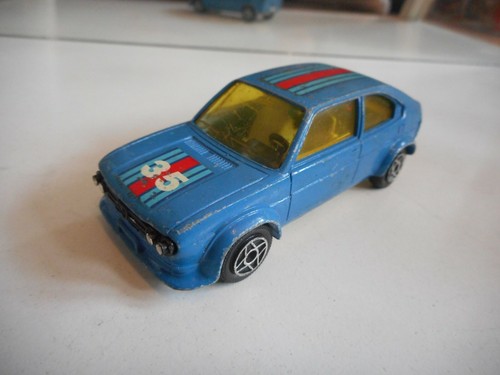 Solido alfa romeo - alfa, in