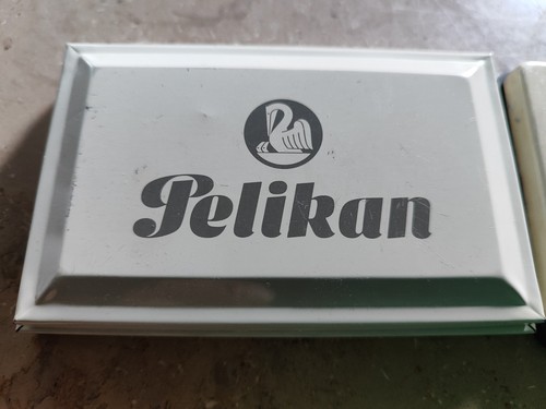 Zwei alte vintage - vintage, pelikan