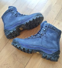 LOWA = Bergschuh Herren = volleder = steigeisenfest = Gr. 42 = Neuwertig