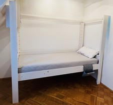 Hochbett de Breuyn Massiv