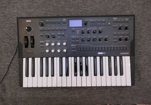 Korg wavestate mk1 synthesizer - korg,