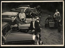 Fotografie junge Männer auf