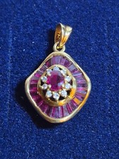 Anhänger 750 Gold nat. Rubine