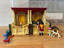 Playmobil  - zwei Pferdeboxen
