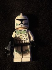 LEGO STAR WARS Minifigur Clone Trooper Sand Green Markings aus 7913 mit Blaster