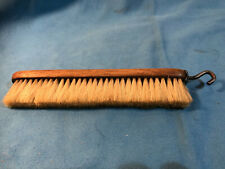 Vintage Retro Kleiderbürste aus Holz mit Metallhaken