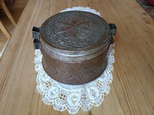 Orientalischer Topf Mit Deckel