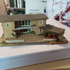 Spur H0   TT   Haus mit Anbau -- Anlagenrückbau