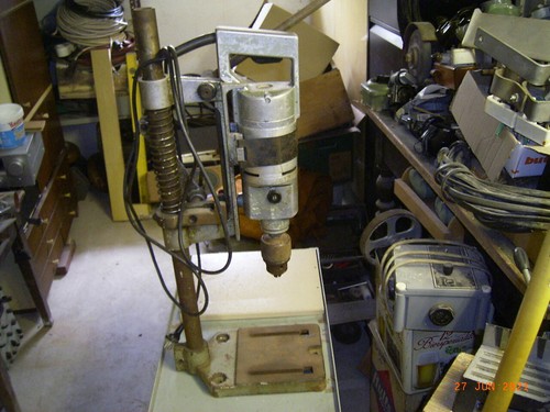 Kräftige schlagbohrmaschine - kräftige,