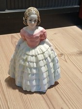 krinolinenkleid porzellan hertwig