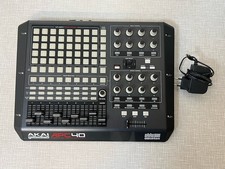 Akai APC40 Mini Keyboard Controller mit Netzteil APC 40