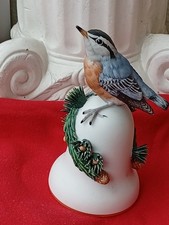 Porzellan Vogel mit Glocke NUTHATCH von Peter Barrett vintage bitte lesen